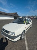 Volkswagen Oldtimer Vento Automatik - Volkswagen Vento aus 1992