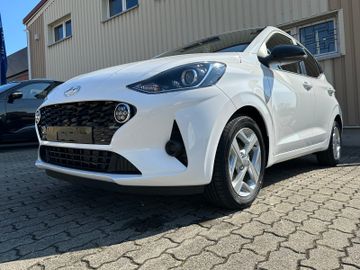 Hyundai i10 1.0 CONNECT & GO - NAVI - SOFORT