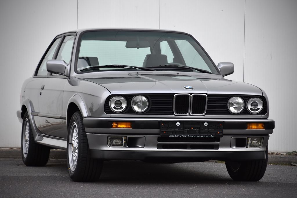 BMW 325