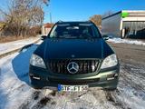 Mercedes-Benz ML 280 CDI 4MATIC  - schwarze Mercedes-Benz ML 280
