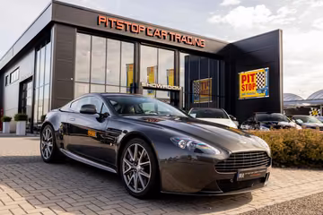 2012 Aston Martin V8 VANTAGE 照片 1