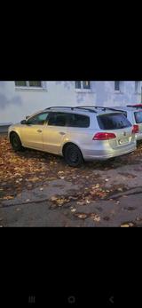 Volkswagen VW PASSAT B7 2.0 DIESEL 140 PS  2011 Bj.16... - Volkswagen Passat: 16v