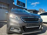 Peugeot 2008 Allure Klimaaut. SHZ AHK Panorama - scheckheftgepflegte Peugeot 2008