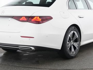 Mercedes E 200 - 4