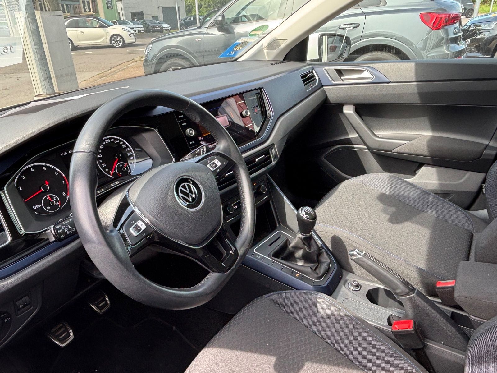 Fahrzeugabbildung Volkswagen Polo VI United SHZ LED