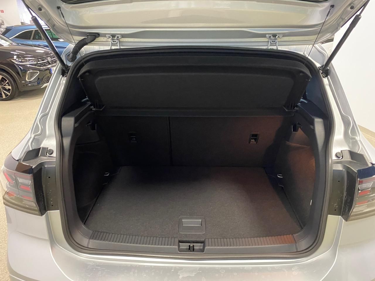 Fahrzeugabbildung Volkswagen T-Cross 1.5 TSI DSG BLACK STYLE R-Line+AHK+ACC++