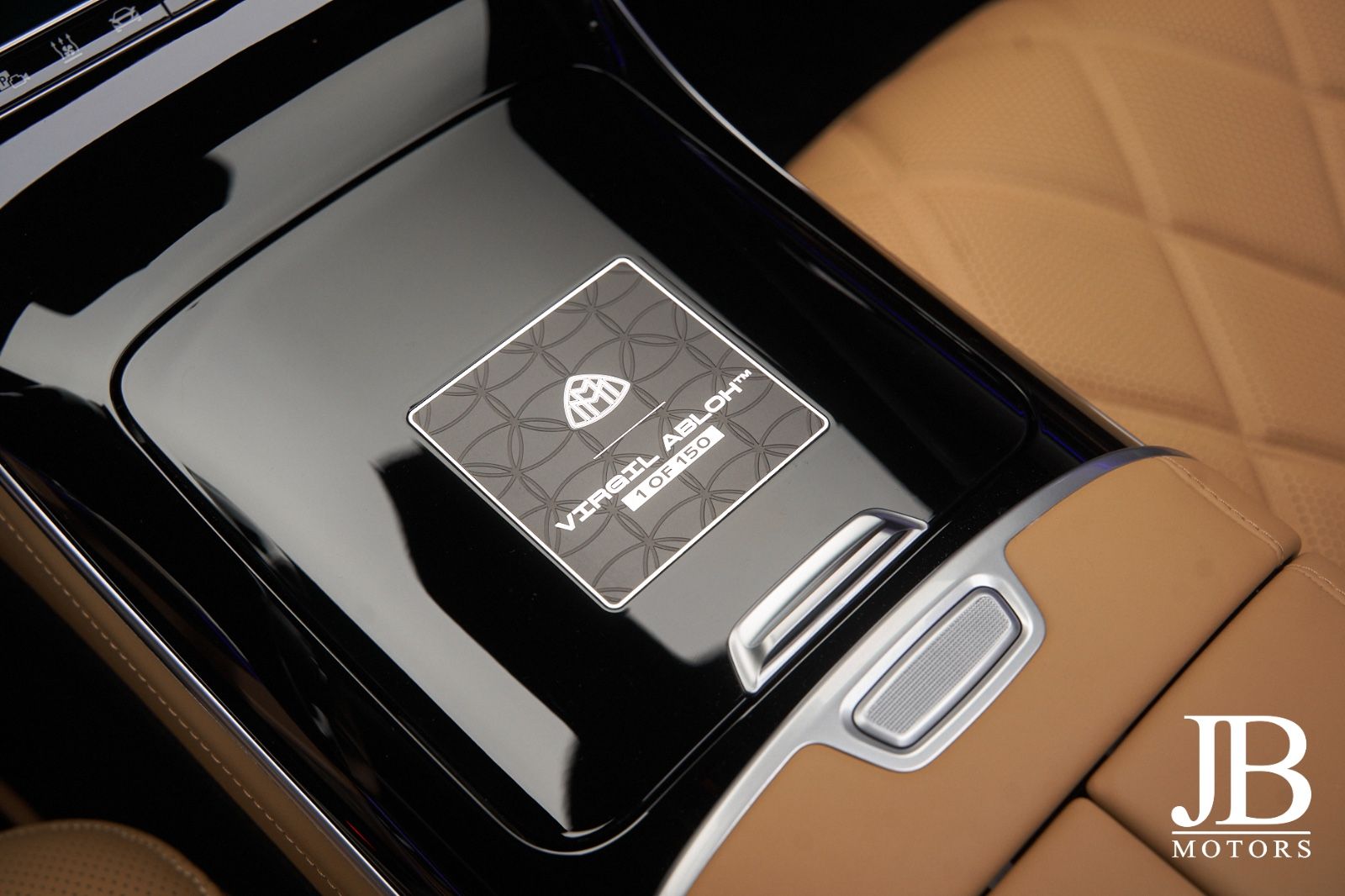 Fahrzeugabbildung Mercedes-Benz S680 Maybach Virgil Abloh 1 of 150 New Condition