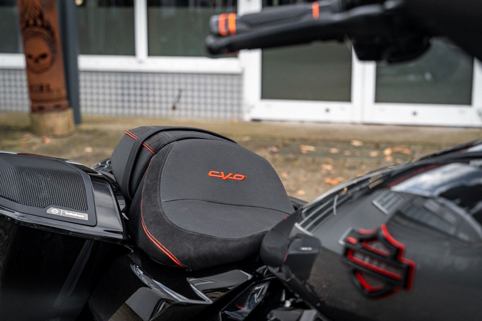 Fahrzeugabbildung Harley-Davidson CVO Street Glide  FLHXSE 121 CUI MY25 kurz. Ver.