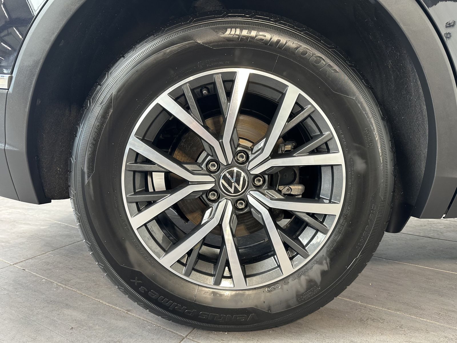 Fahrzeugabbildung Volkswagen Tiguan 1.5 TSI DSG Life LED+ACC+KAMERA+KEYLESSGO