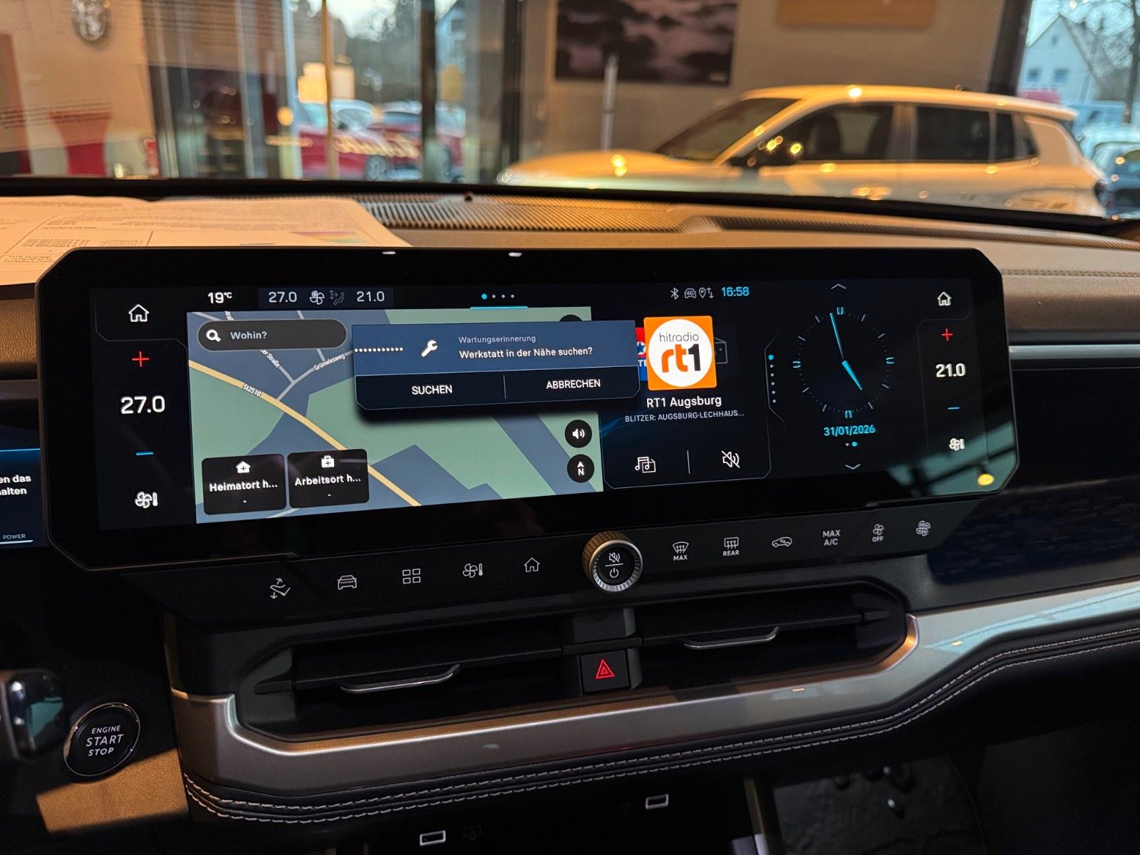 Fahrzeugabbildung Jeep Compass Elektro 74 kWh First Edition Pano 360°