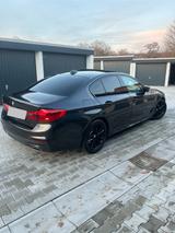 BMW 520d A - M Sport - M-Paket - BMW 520 in Köln