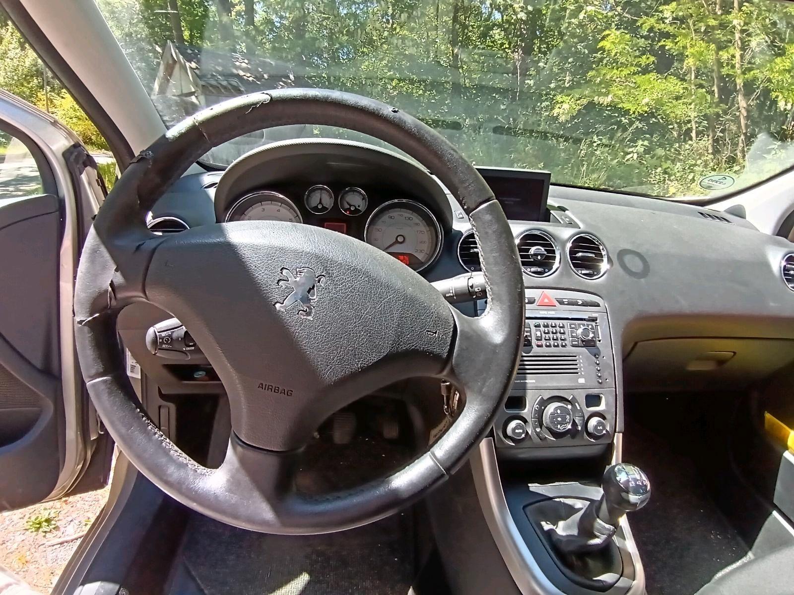 Peugeot 308 2008 — photo 7