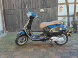 Vespa Primavera 50 + 2 Jethelme - Vespa Motorräder in Ludwigshafen