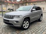 Jeep Grand Cherokee 3.0 CRD V6 Edition Overland - Jeep Grand Cherokee mit Diesel-Antrieb: Standheizung
