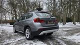 BMW X1 18 -Automatik-1Hand-Navi-Xenon - BMW X1 aus 2012 mit Benzin-Antrieb: Geländewagen