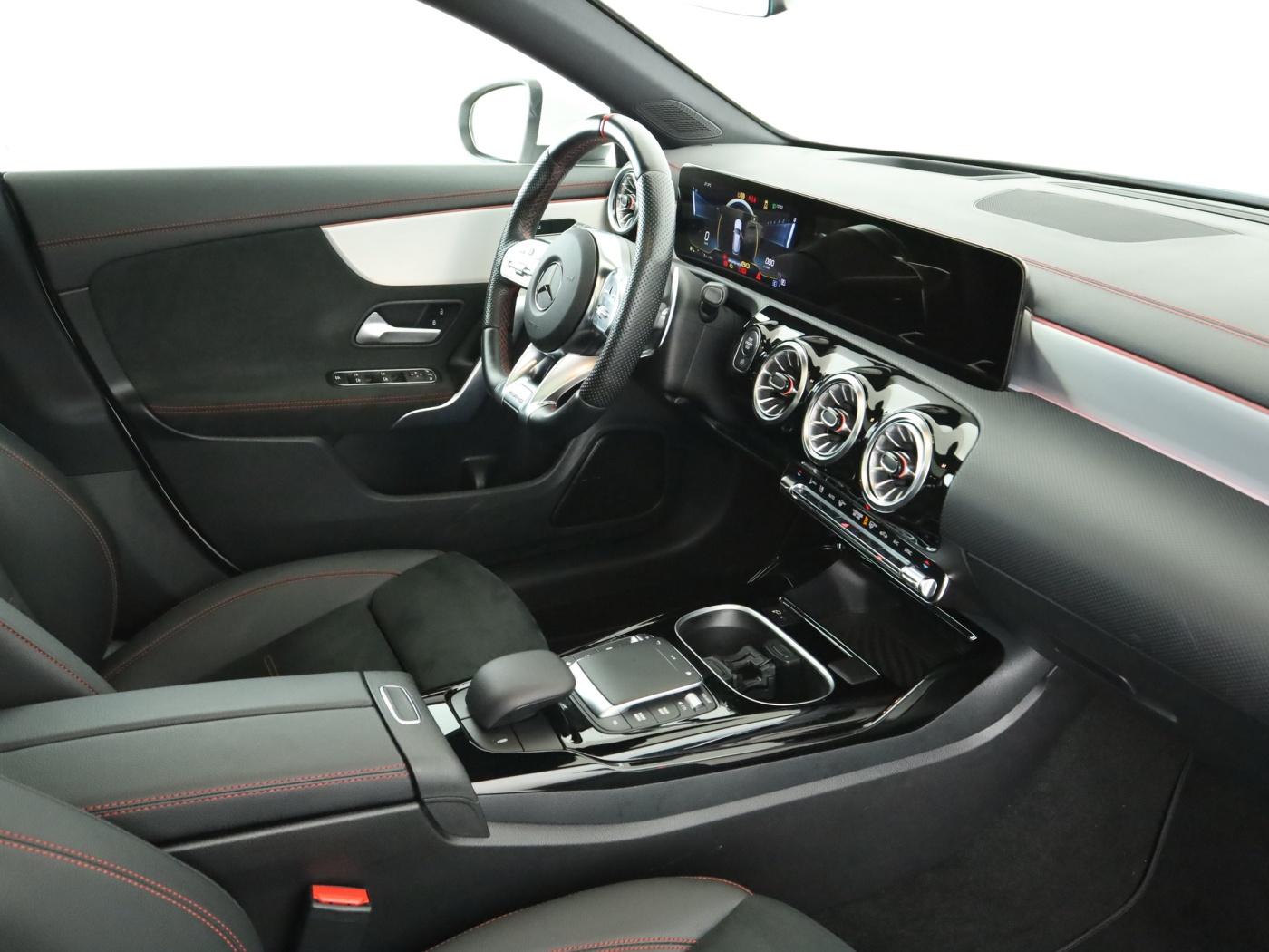 Mercedes-Benz CLA 35 AMG 4M SB *Pano*Multibeam*HUD*Distr*360°*