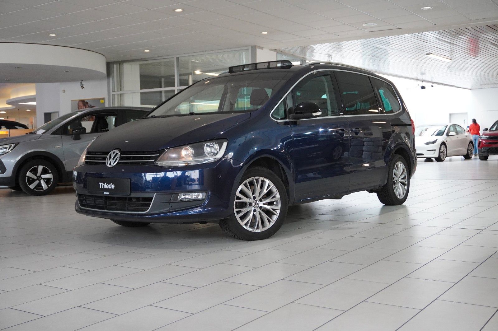 Fahrzeugabbildung Volkswagen Sharan 1.4 TSI STYLE 7-SITZE NAVI/PANO./SPORT/SH