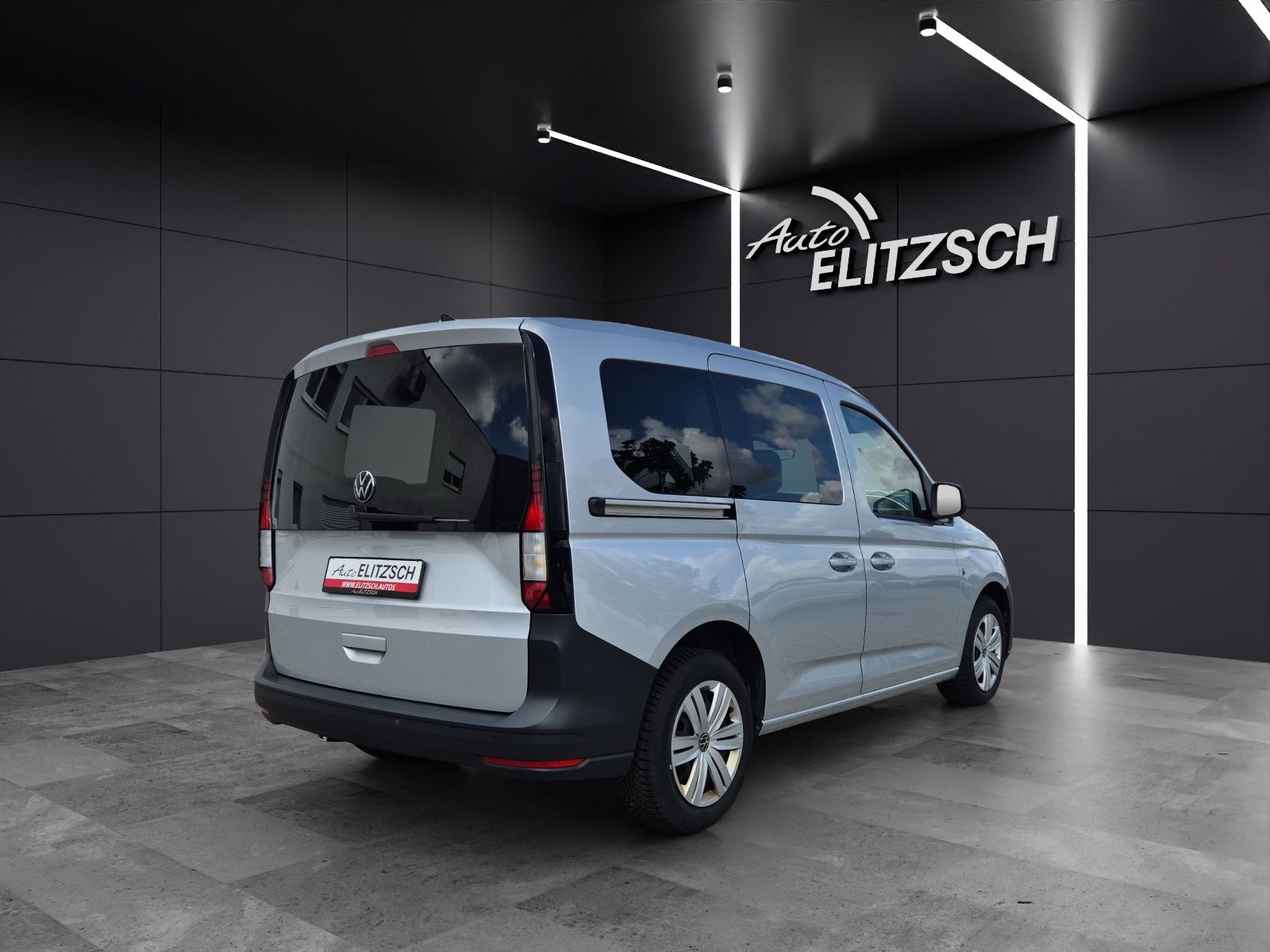 Fahrzeugabbildung Volkswagen Caddy Kombi TDI Standhzg Navi ACC PDC SHZ