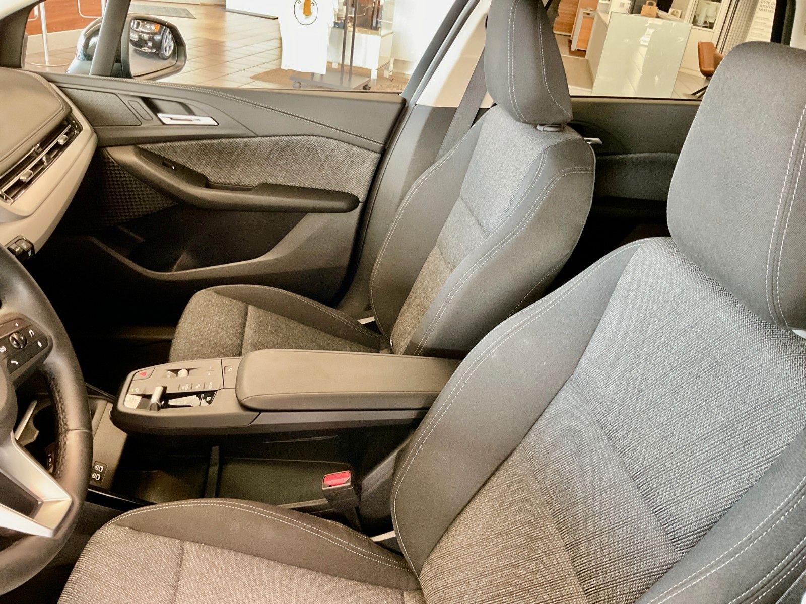 BMW 218i Active AHK Driving Assist Plus Adaptiv LED foto 10