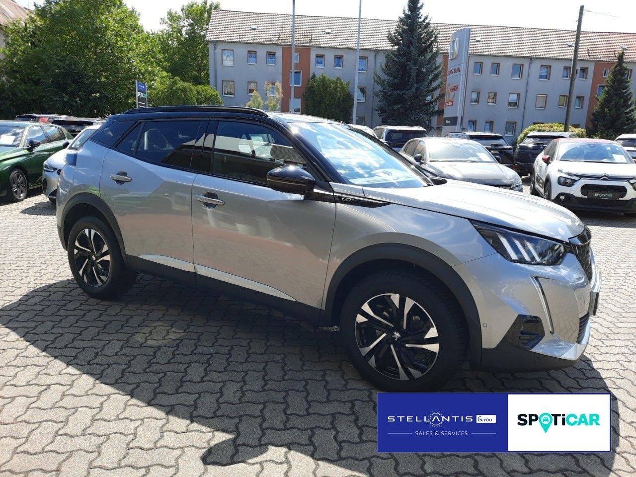 Peugeot 2008 GT 1.2 PT Automatik LED*Sitzhzg*RFK imagem 3