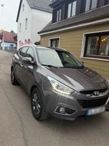 Hyundai ix35 2.0 CRDI 4WD SCHECKHEFT,KAMER... - Hyundai ix35 aus 2014 mit Diesel-Antrieb: Geländewagen