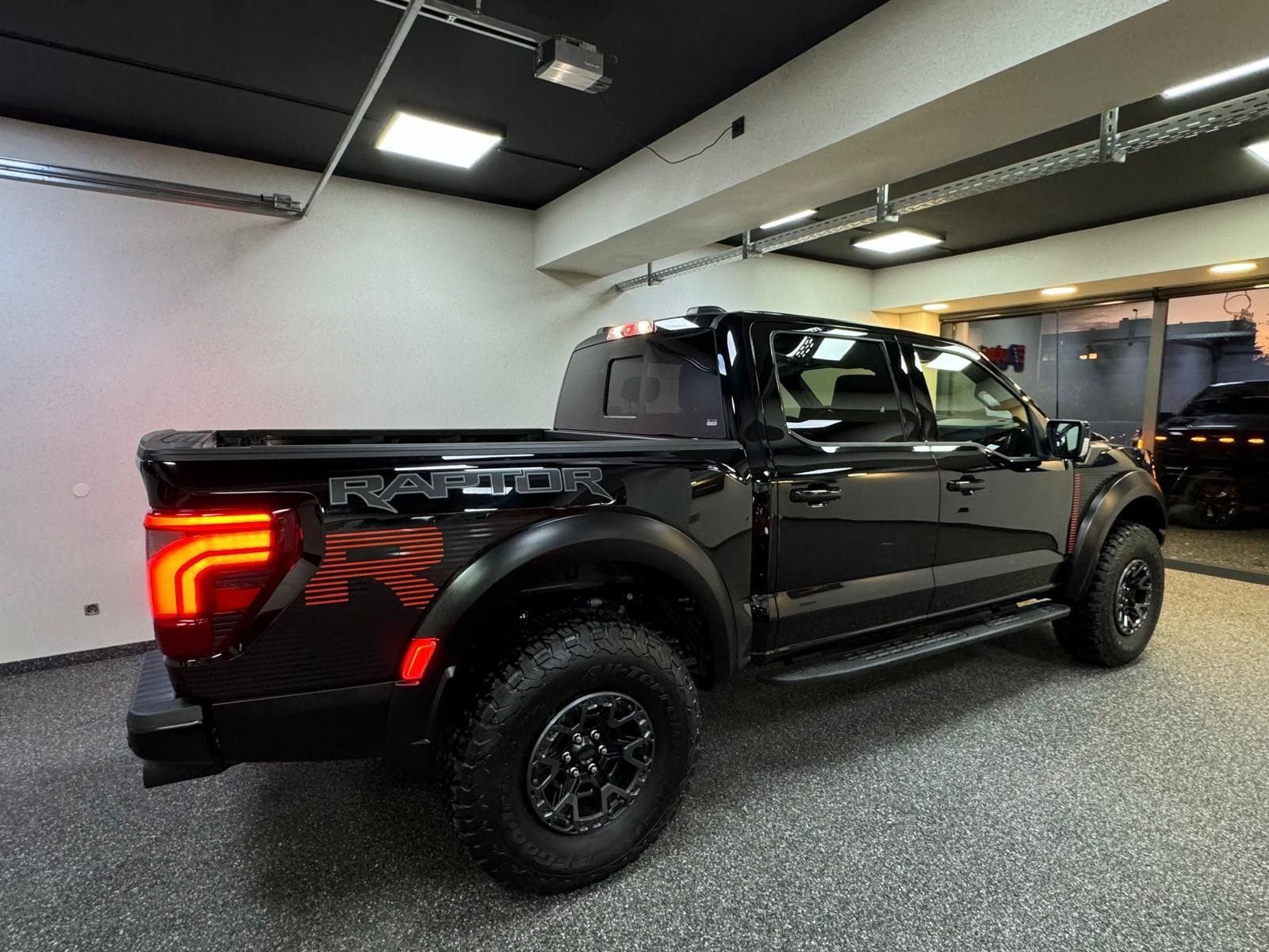 Fahrzeugabbildung Ford RAPTOR -R- SUPERCREW KOMPRESSOR V-8