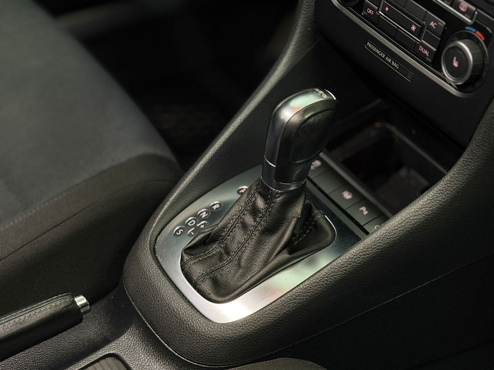 Fahrzeugabbildung Volkswagen Golf VI Variant Style BlueMotion |DSG|NAVI|AHK