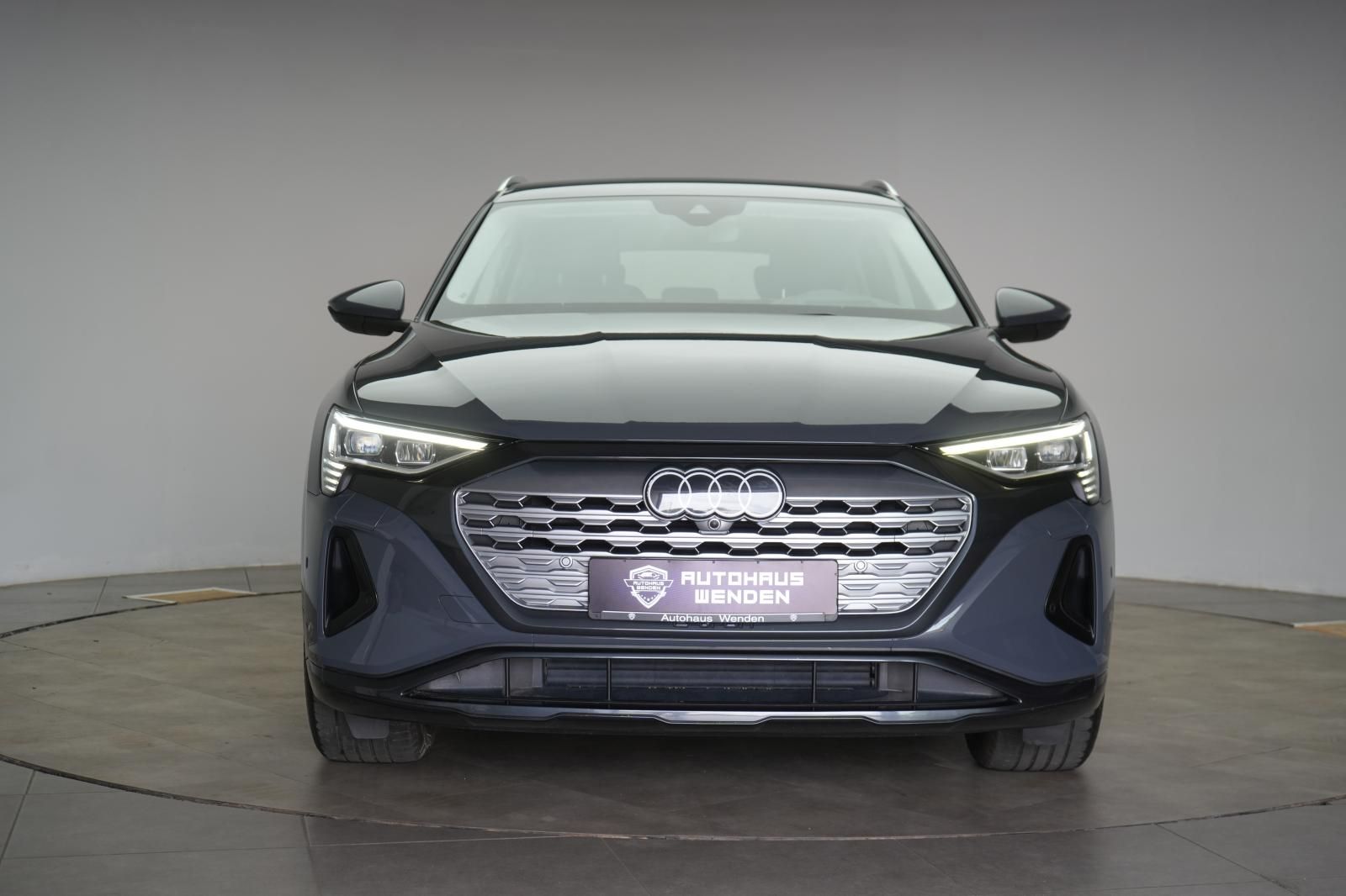 Audi Q8 e-tron Sportback 55 quattro advanced imagem 2