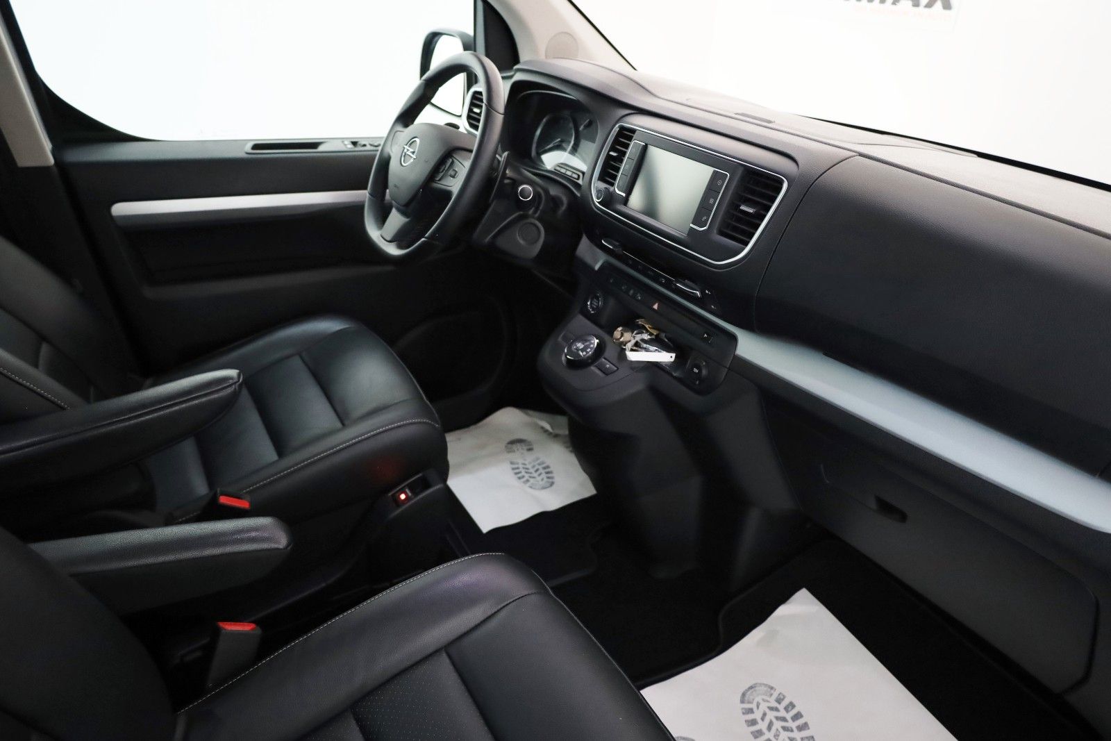 Fahrzeugabbildung Opel Zafira Life Elegance L,Leder,Navi,Pano,7Sitz,+WR