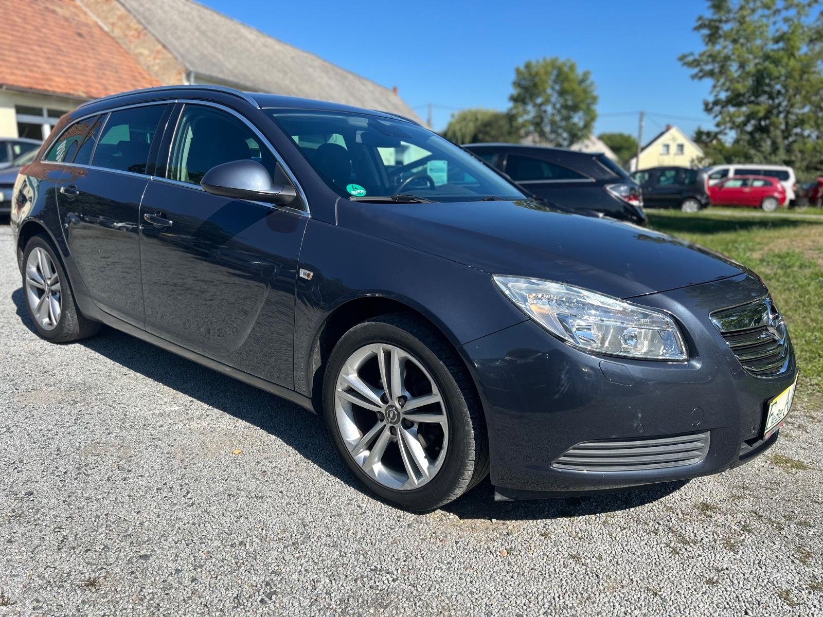 Opel Insignia ST 2.0 CDTI/Klimaaut./Sitzhzg/AHK/Tempo