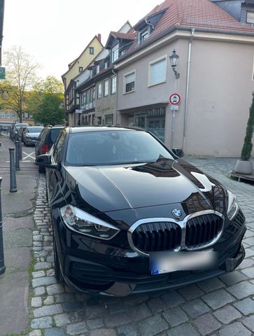 BMW 118i Advantage Raucherfrei Scheckheftgepflegt
