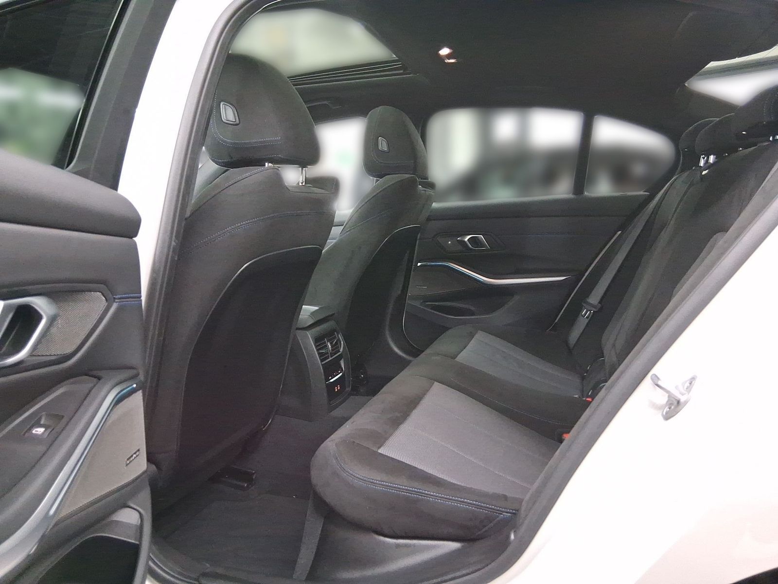 BMW 330 - Bild 11