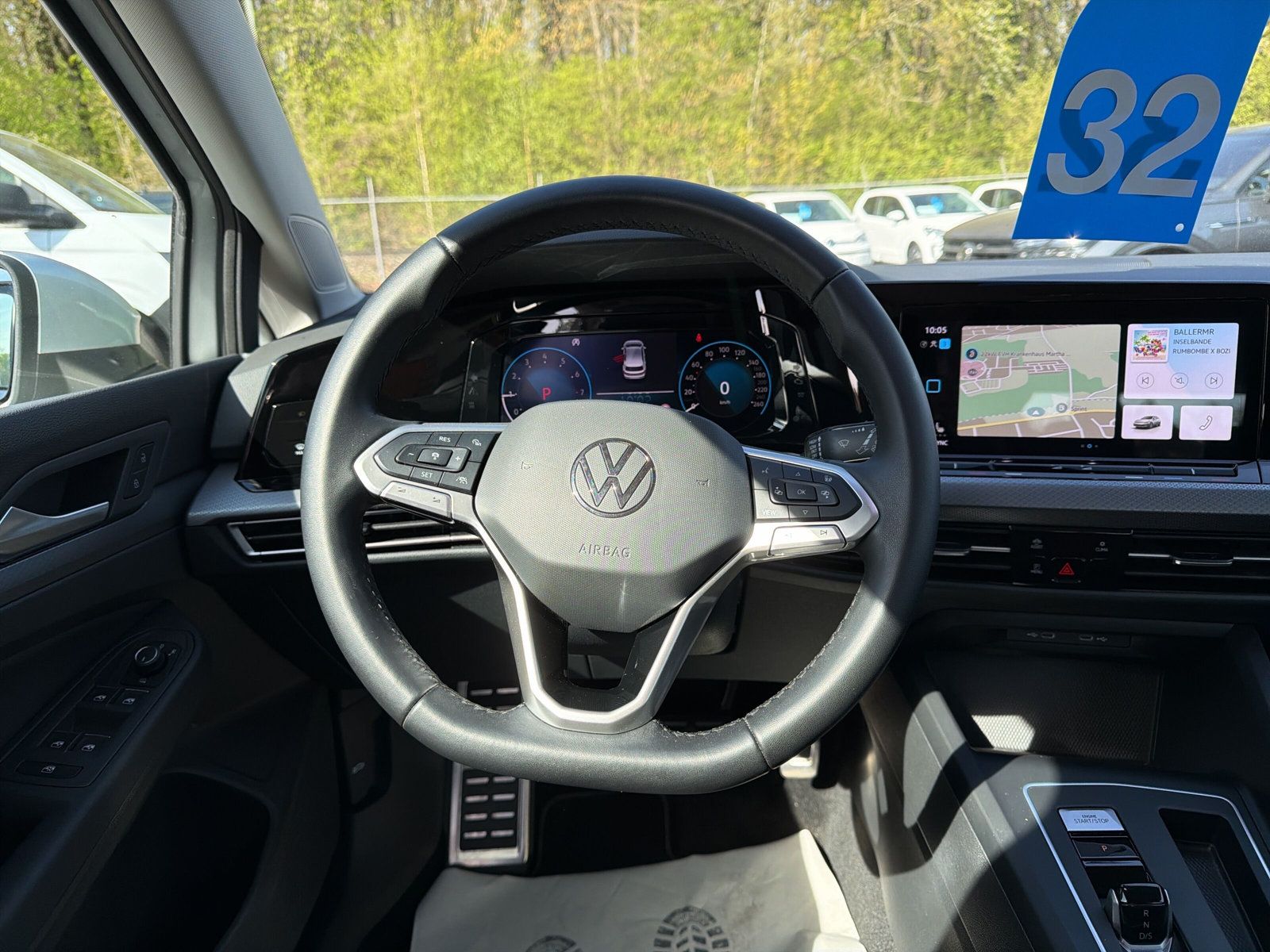 Golf Active eTSi DSG Navi AZV Kamera LED Standh 