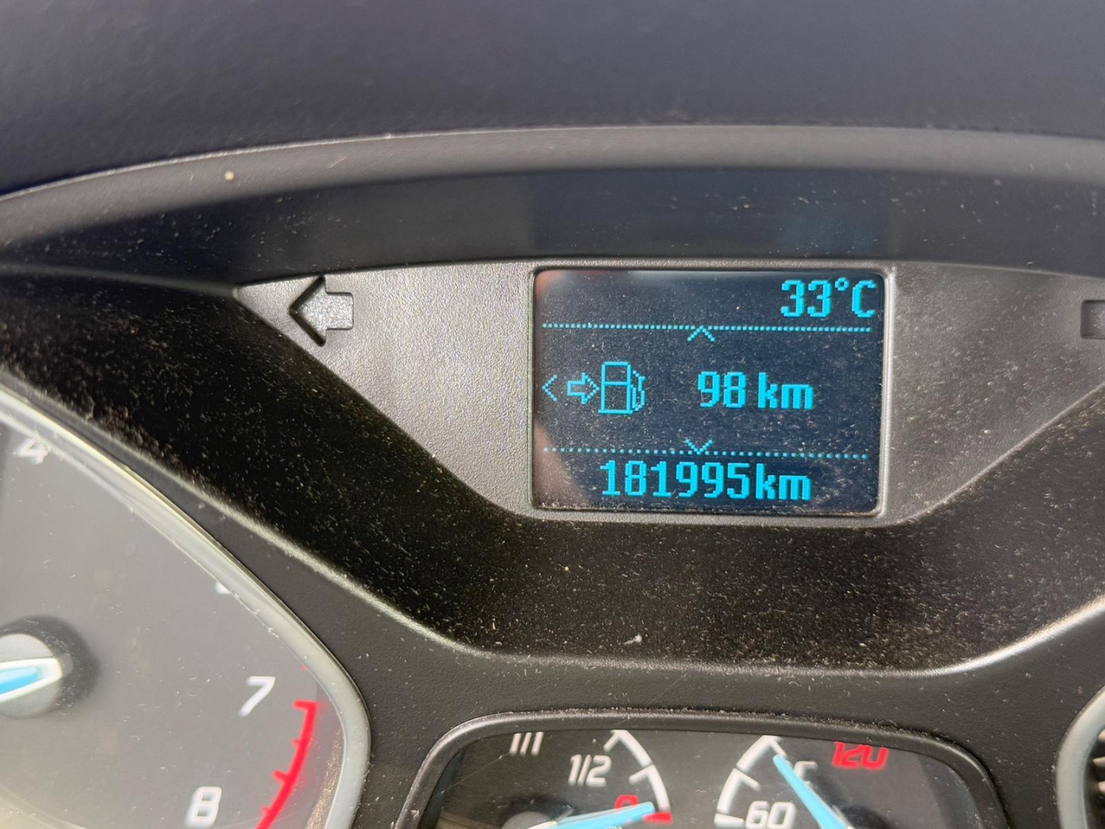 Ford Focus 2014 — photo 9