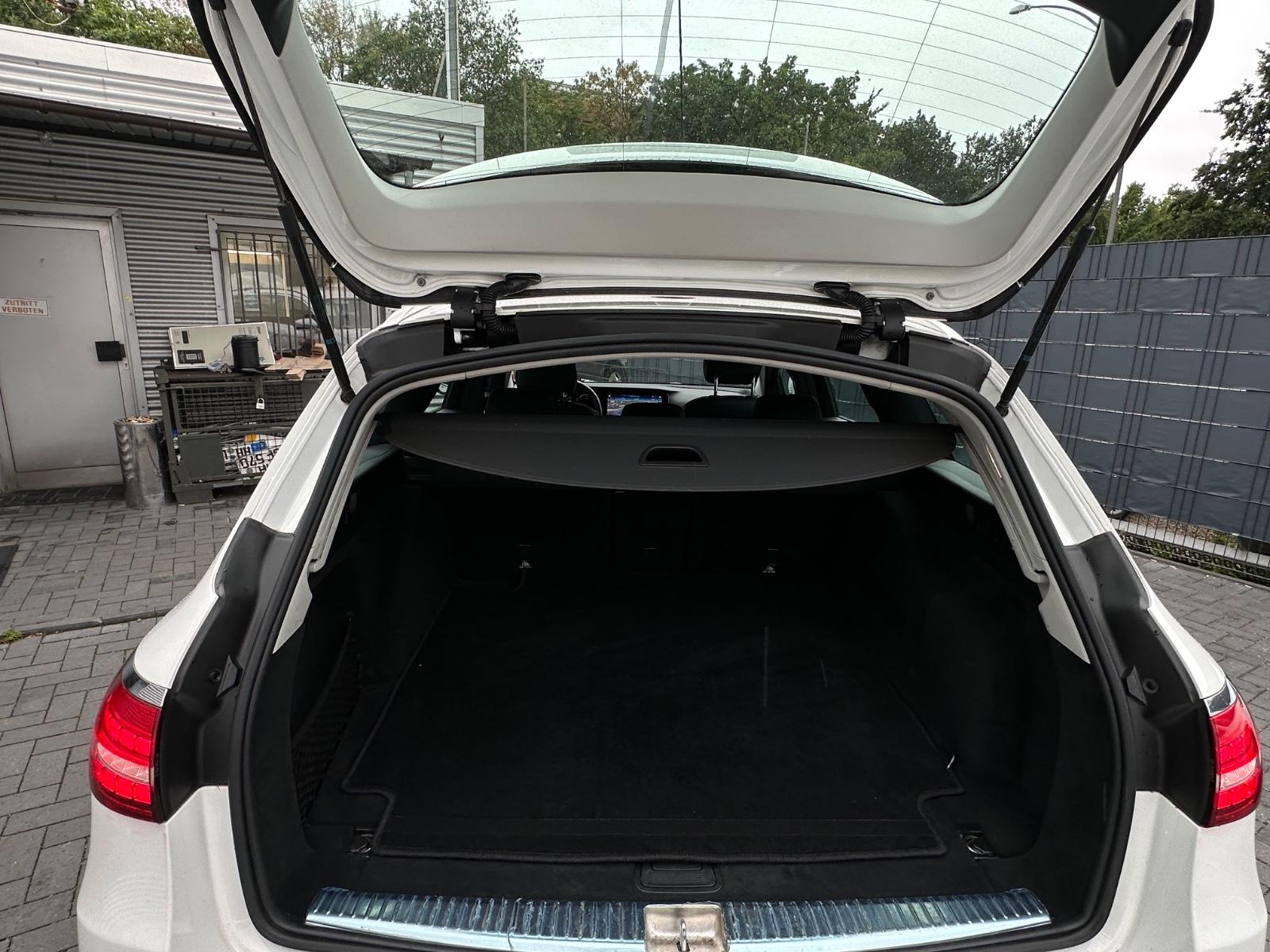 Mercedes-Benz E 220 d T Automatic/Totwinkel-Assistent/Navi