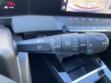 Bild 25 Opel Astra GSe ST AT8/NAVI/SHZ+LHZ/PDC VO+HI+360CAM