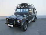 Land Rover Defender 110 Td5 Tomb Raider Crew Cab - Land Rover Defender: Crew Cab