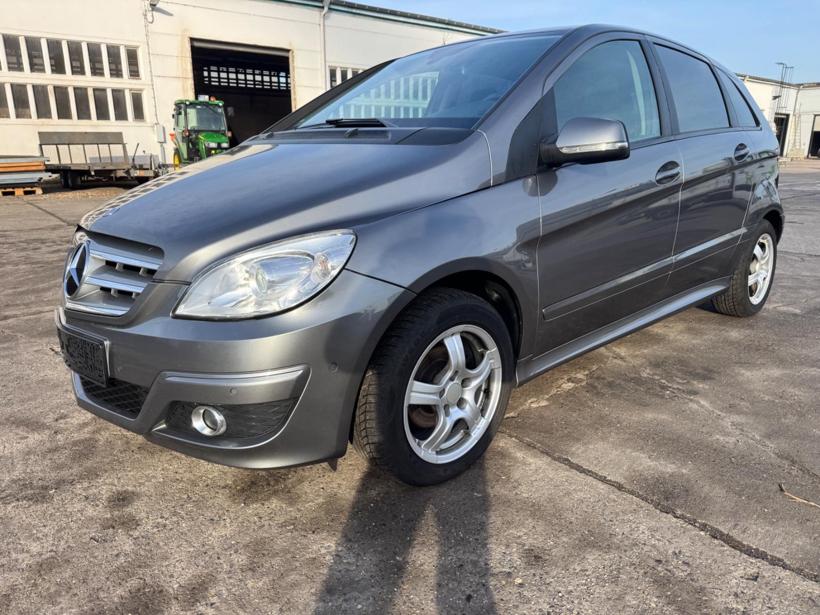 Mercedes-Benz B 180 Automatik,NAVI Command,Klima,Kamera,AHK