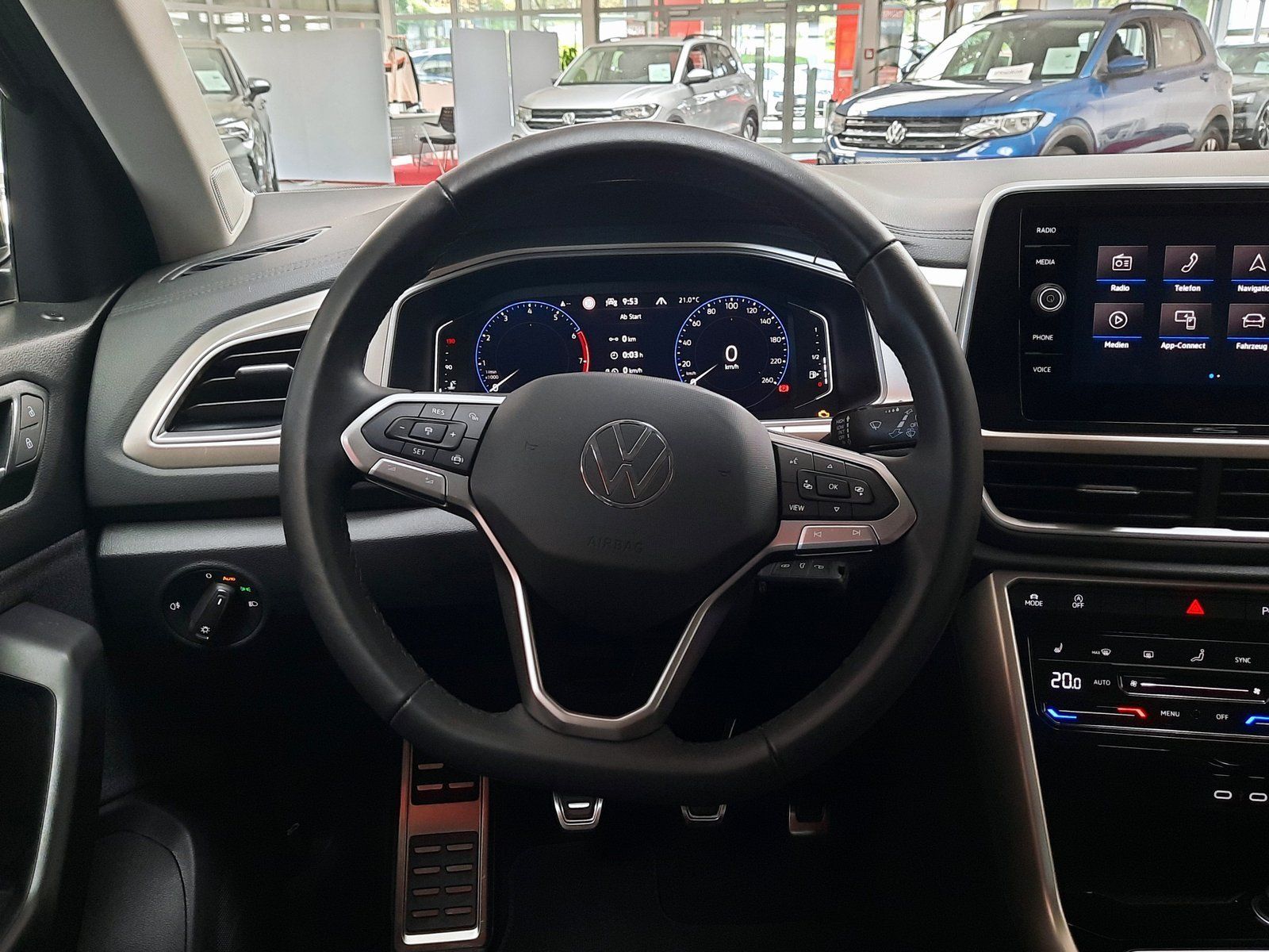 Fahrzeugabbildung Volkswagen T-Roc Move TSI *AHK*Cam*Navi*LED*PDC*Sitzhzg*ACC