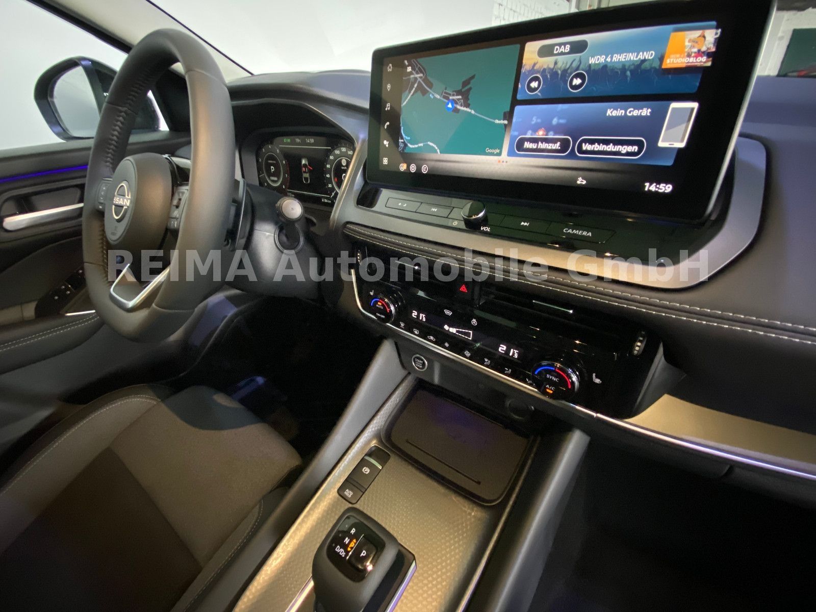 Fahrzeugabbildung Nissan Qashqai 1.3 DIG-T MHEV , Pano, LED, ACC