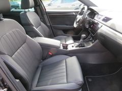 SKODA Superb Combi 2.0 TDI Sportline 4x4 Nav Pan Sthzg SKODA Superb Combi 2.0 TDI Sportline 4x4 Nav Pan Sthzg