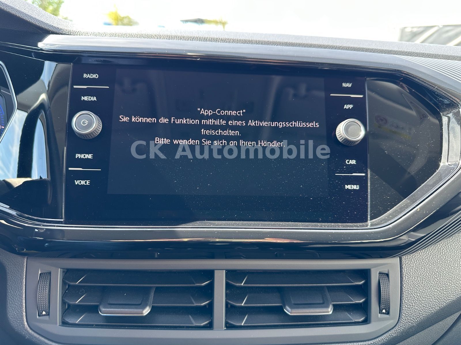 Fahrzeugabbildung Volkswagen T-Cross Style 1.0 TSi DSG/Navi/LED/ACC/Kamera
