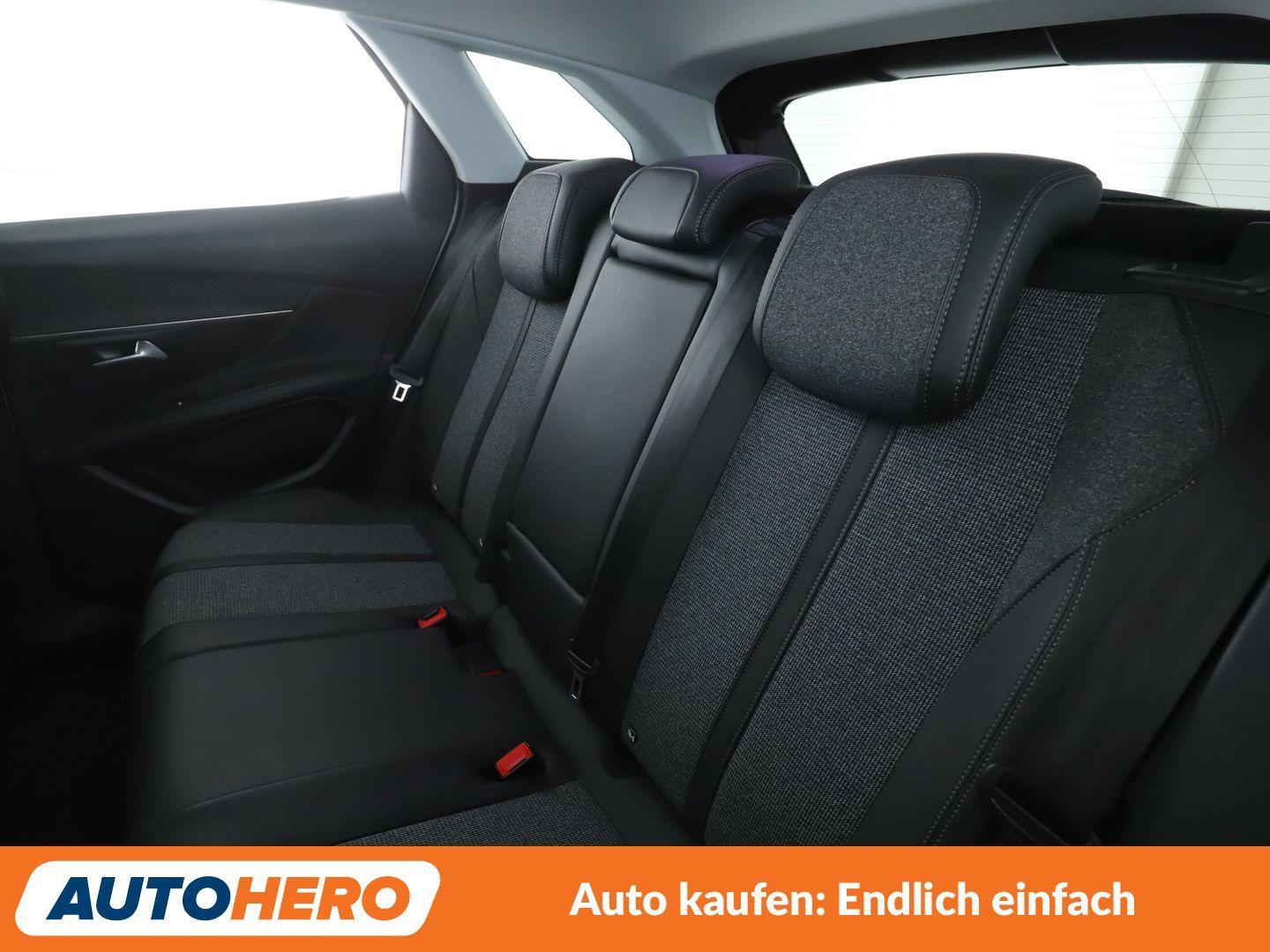 Peugeot 3008 1.5 Blue-HDi Allure*NAVI*PDC*KLIMA*TEMPO*