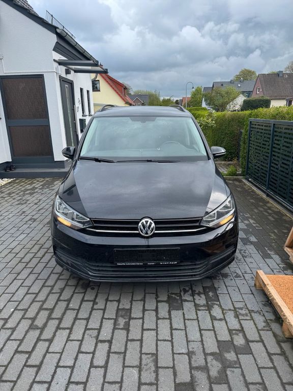 Image of Volkswagen Touran