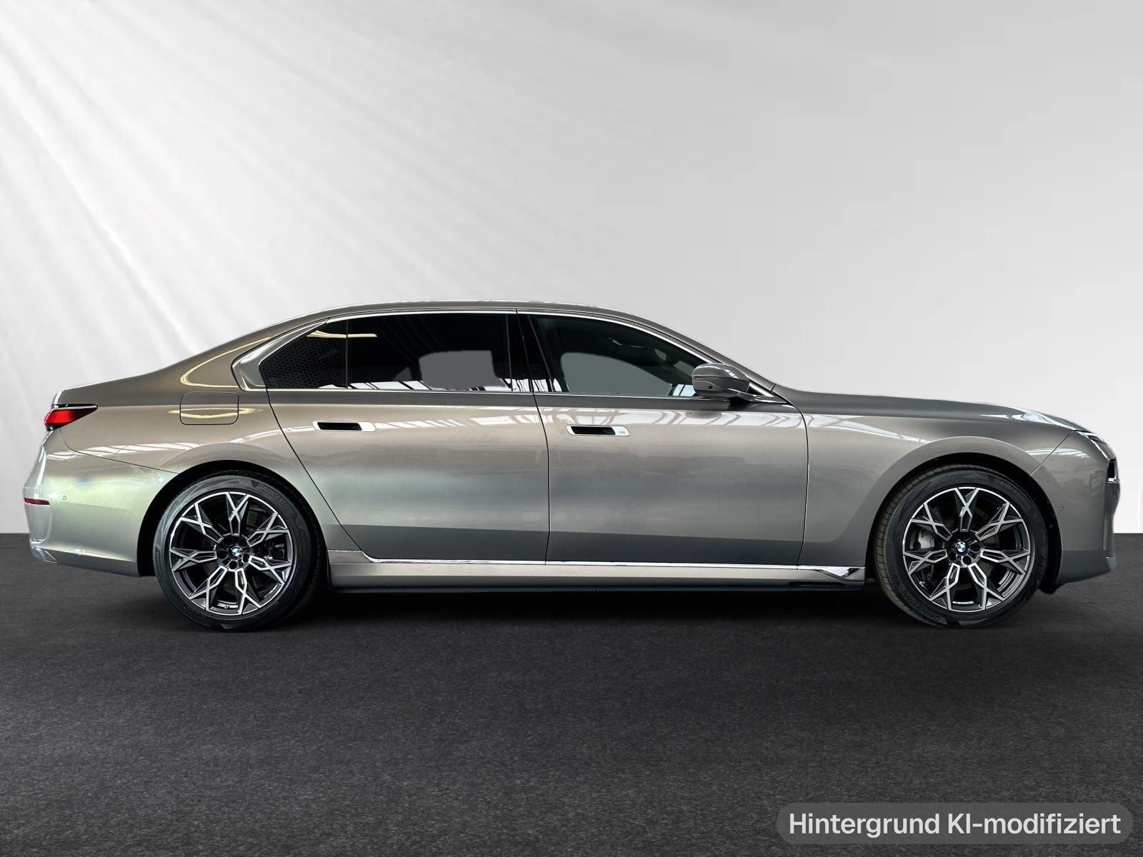 BMW 750e xDrive TV-Fond-Entert. DA&PAProf. Sitzbelüf foto 2