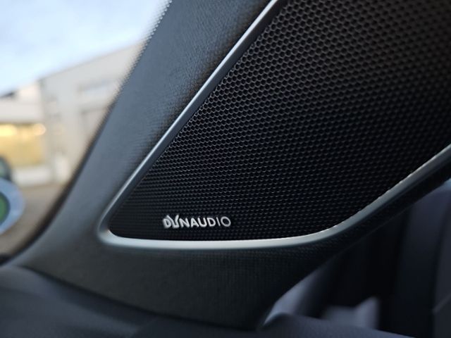 Fahrzeugabbildung Volkswagen Touareg 3.0 V6 TDI 4M R-Line AHK AREA-VIEW NACHT