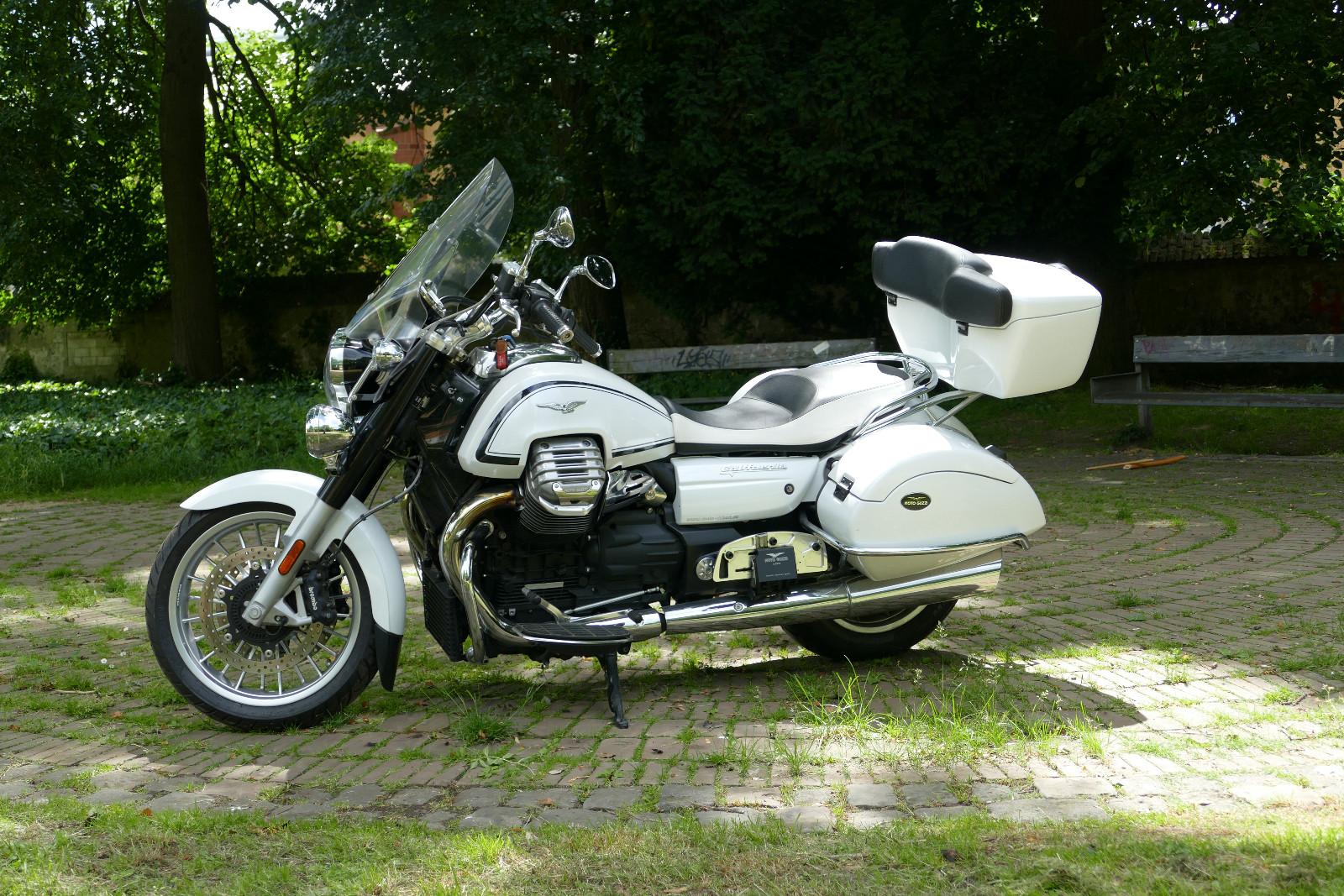 Moto Guzzi California 1400 Touring
