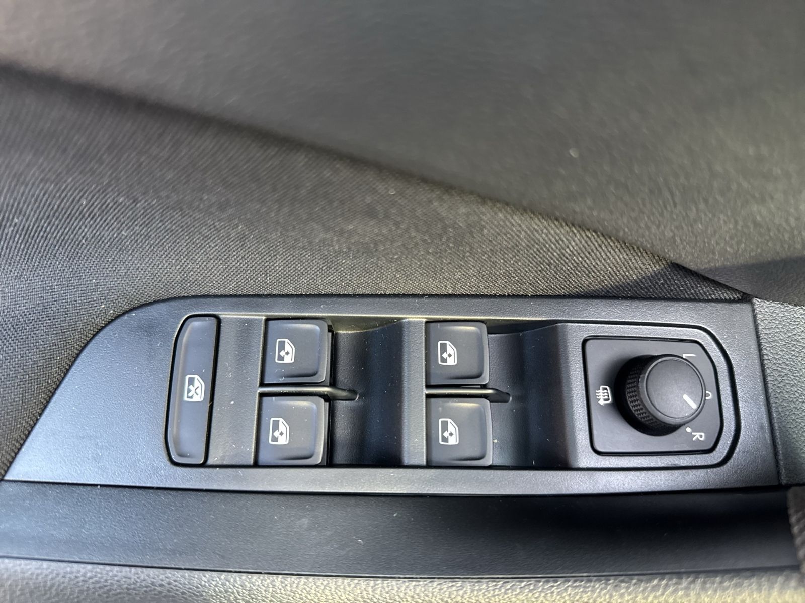 Kamiq 1.0 TSI Essence, Smartlink, Bluetooth, Win