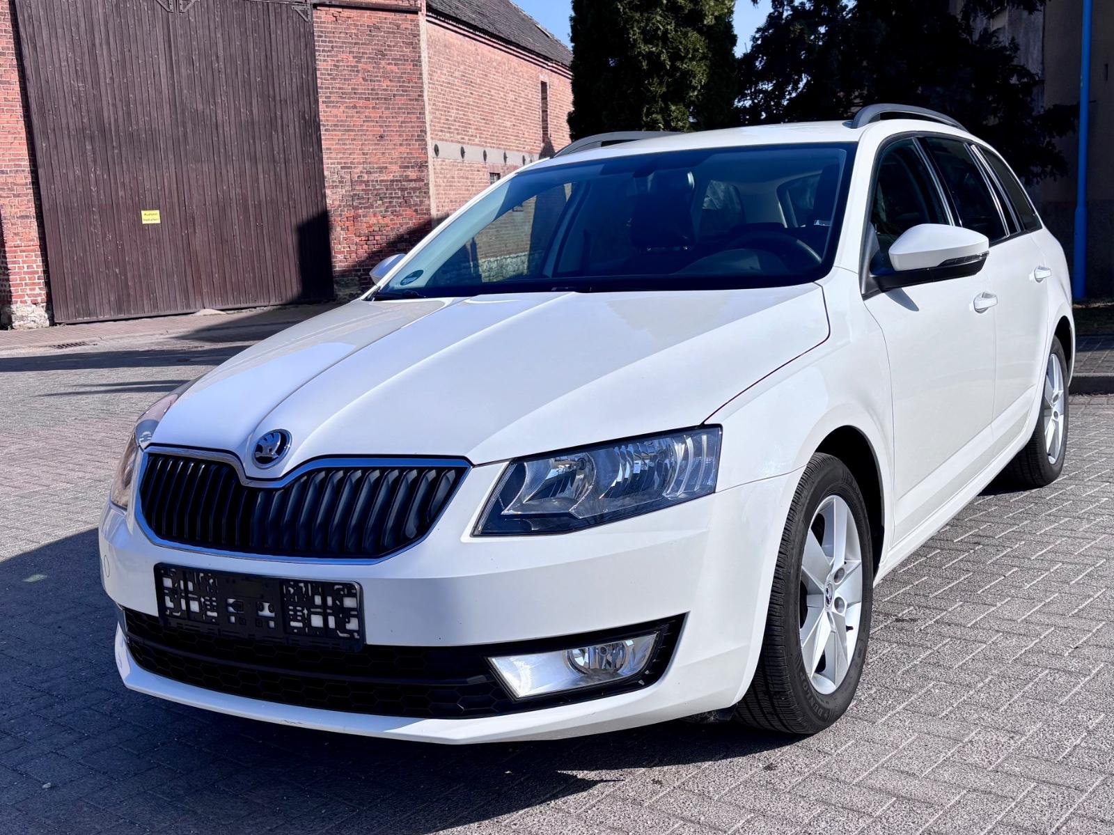 Skoda Octavia Combi Ambition DSG-Automatik