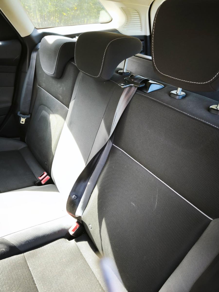 Ford Focus 2011 — photo 13